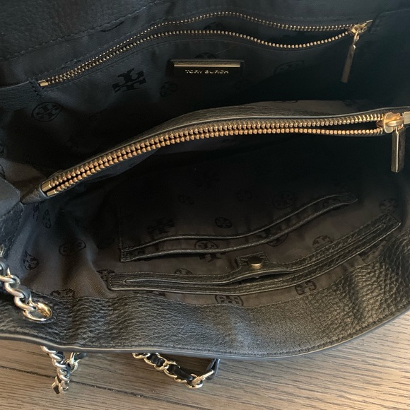 Tory Burch Pebbled Leather Marion Black Chain Bag - Picture 5 of 6